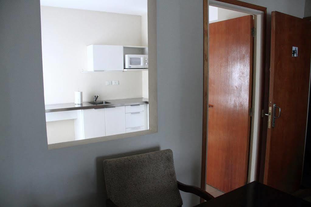 De Los Arroyos Apart Hotel San Nicolás de los Arroyos Extérieur photo