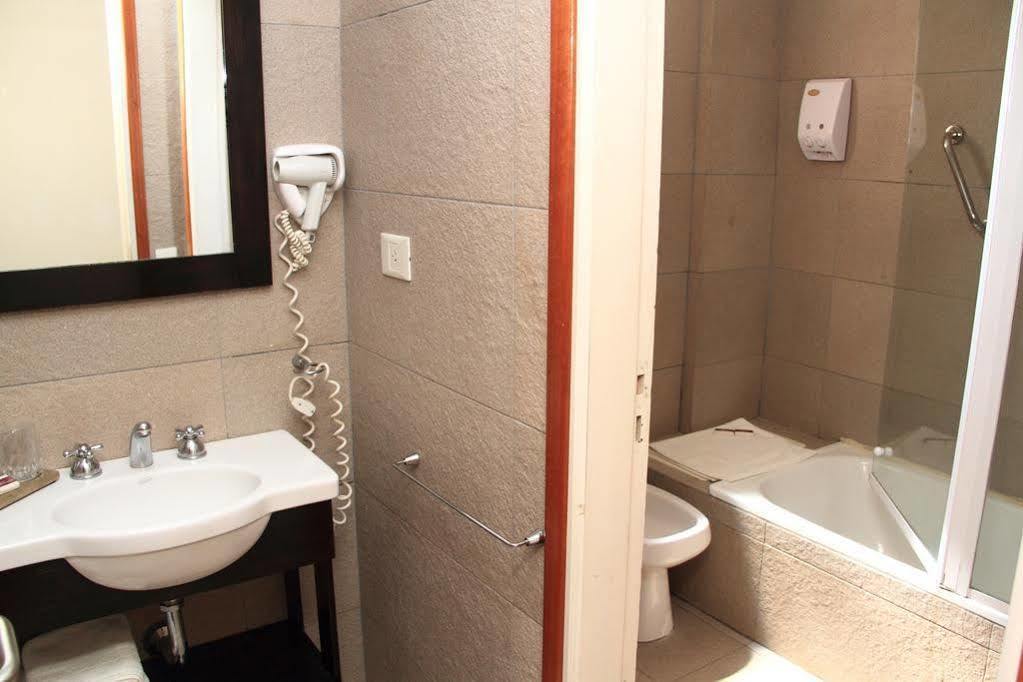 De Los Arroyos Apart Hotel San Nicolás de los Arroyos Extérieur photo